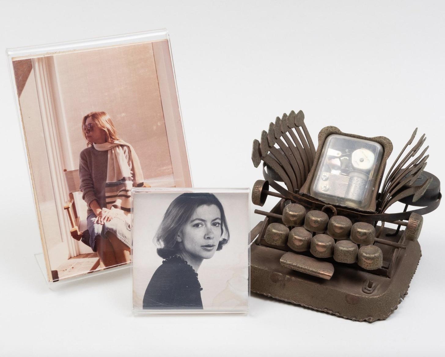 Didion desk articles